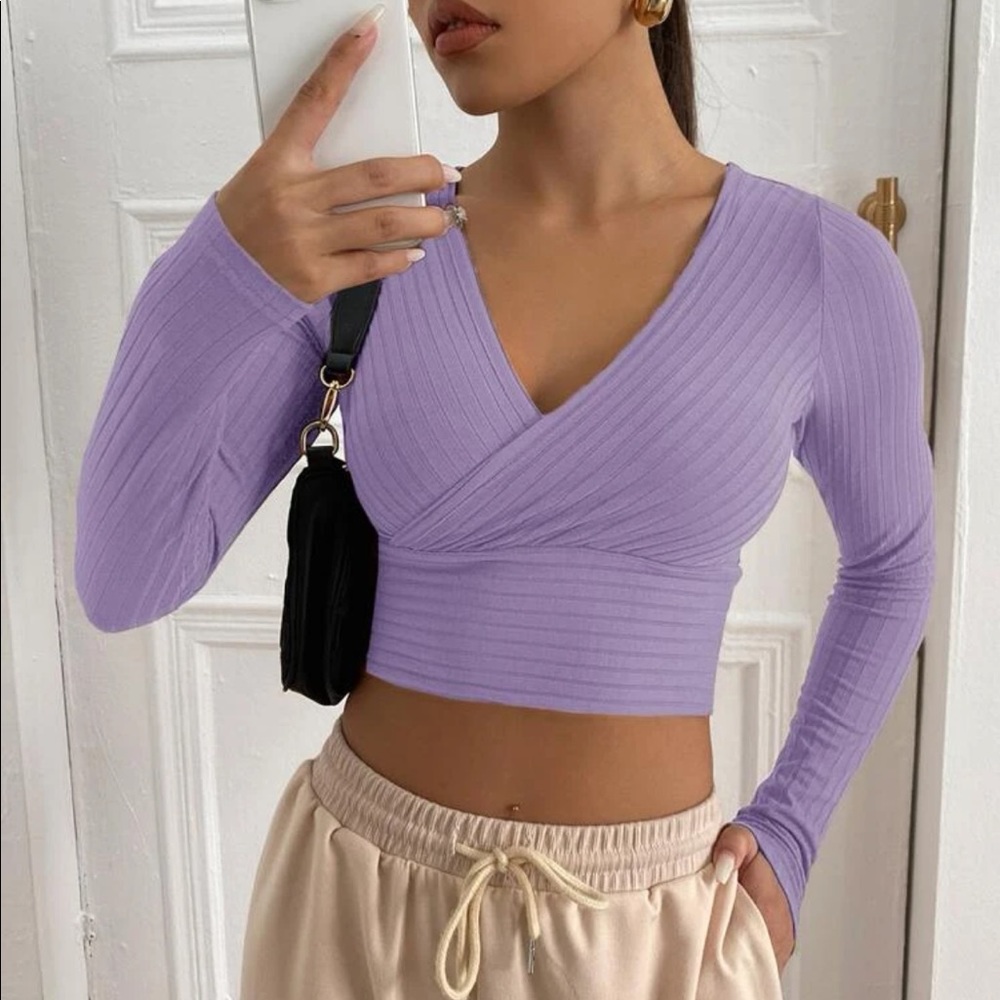 Neck Rib-knit Crop Tee